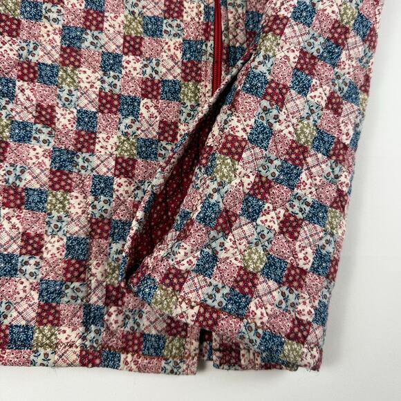 Vintage Handmade Quilted Cottage Grandma Red Quilt Vest W/ Pockets Size Small - Picture 6 of 8